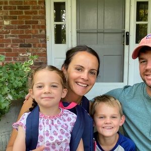 Meet your Posher, Caroline